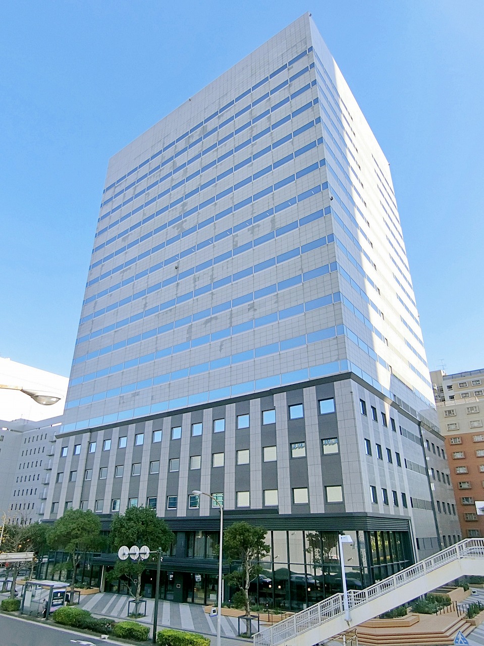 EPIC TOWER SHINYOKOHAMA 外観